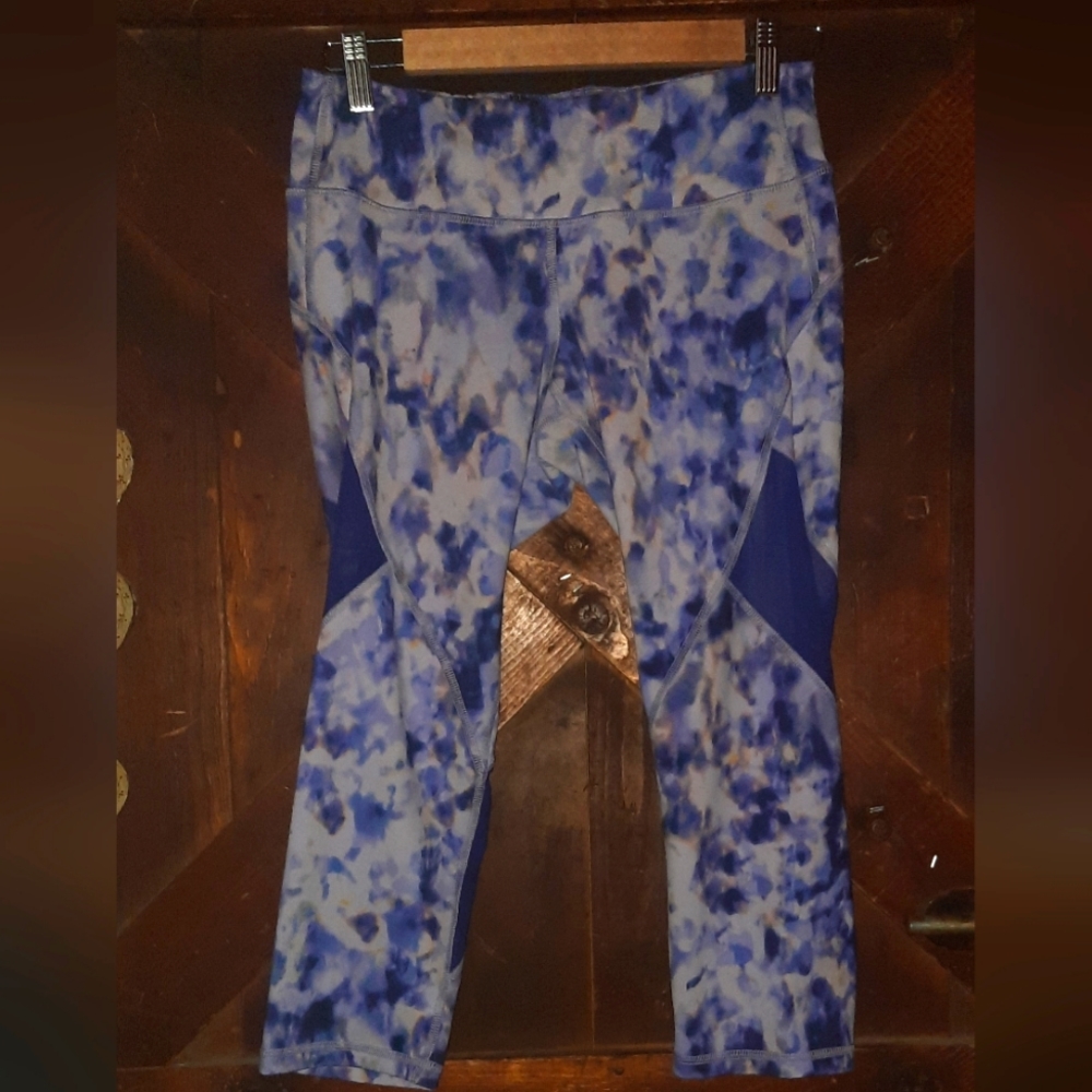 🍀3/15 Old Navy Purple Short leggings